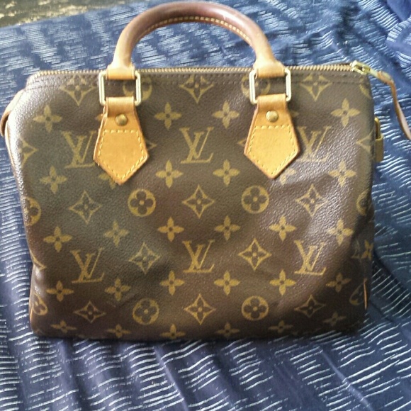 AUTHENTIC Louis Vuitton Speedy 25