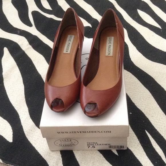 Steve Madden wedges