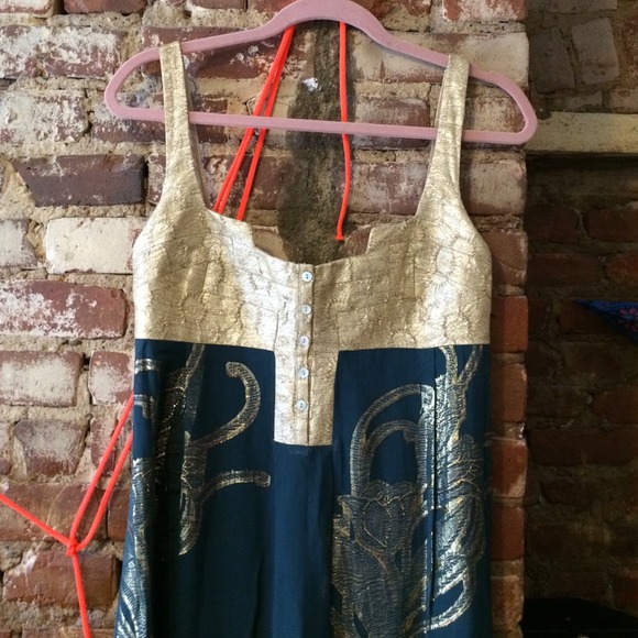 Nicole Miller Collection embroidered gown, size 4 - Picture 2 of 4