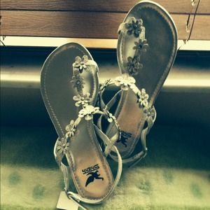 Silver flower sandals