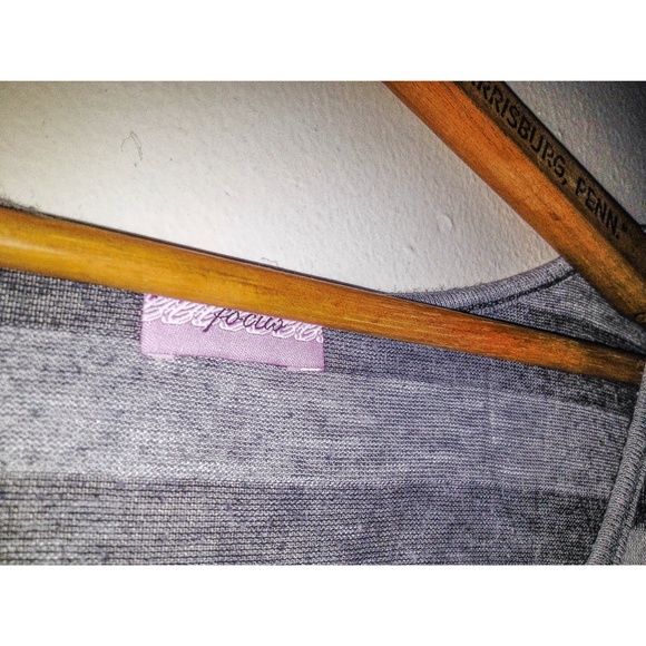 🔰BUNDLED🔰 Gray Striped Batwing Shirt Blouse - Picture 3 of 3