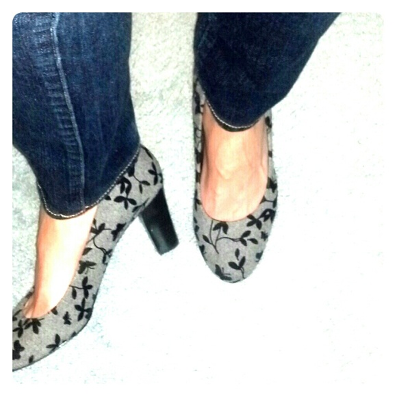 Almost never worn shoes