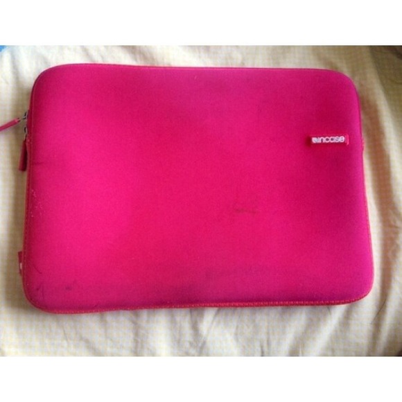 Pink MacBook case!!