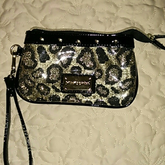 Betsey leopard wristlet