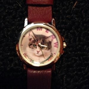 Urban Outfitters cat watch! 😸