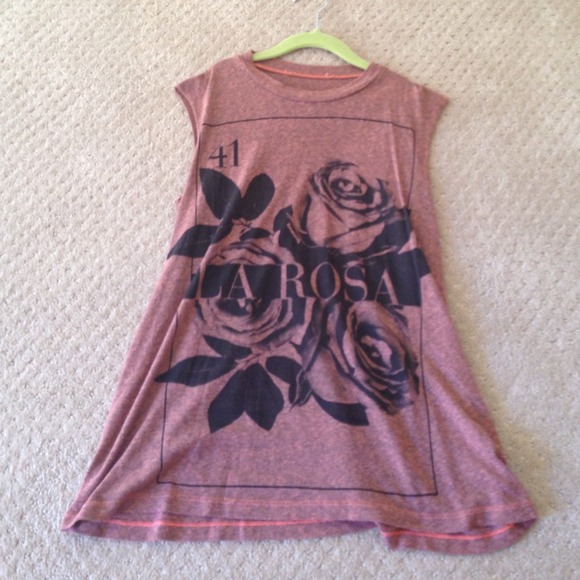 Urban Outfitters Tops - Adorable Urban Outfitters "La Rosa" Muscle Tee