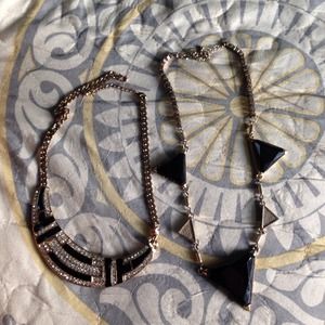 Lot of two necklaces