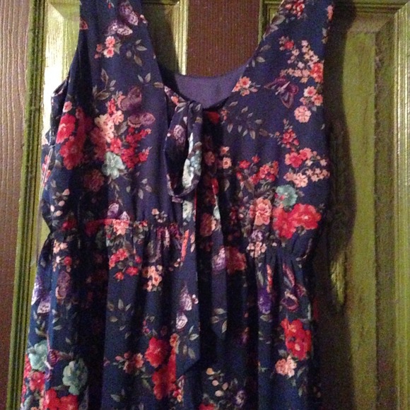 Floral print blue maxi dress - Picture 3 of 4