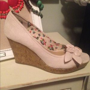 Brand new cream wedges