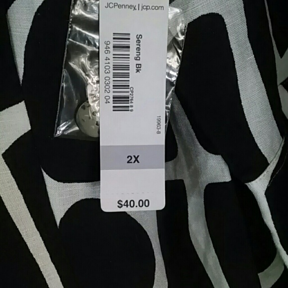 GORGEOUS BLACK AND WHITE BLOUSE - Picture 3 of 3