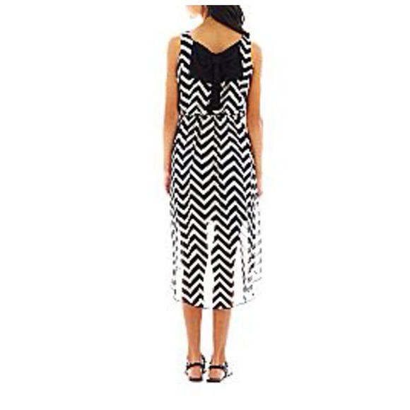 💢SOLD💢🎀Chevron HI-Low BOW🎀 Back Dress