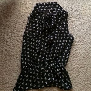 Sleeveless dressy shirt