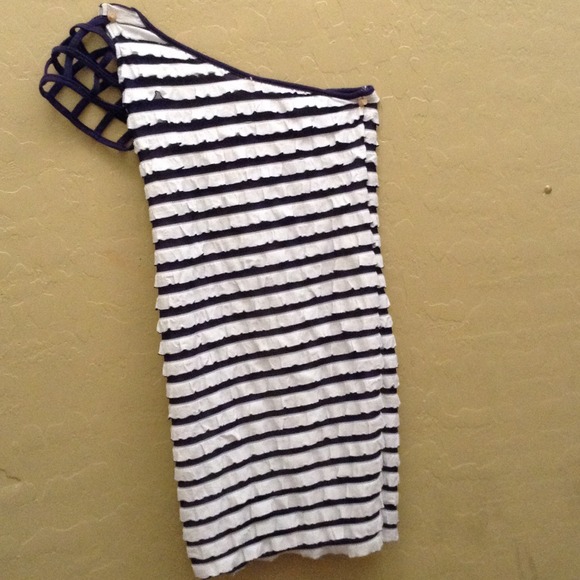 White ruffle bodycon dress