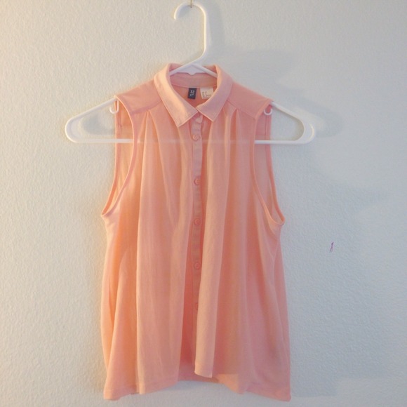 Peter Pan Collared Button Up