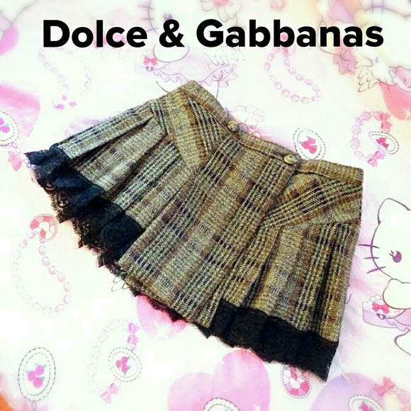 D&G Dresses & Skirts - D&G High Quality Short Skirt