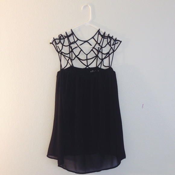 Cut-out Upper Sleeveless Dress