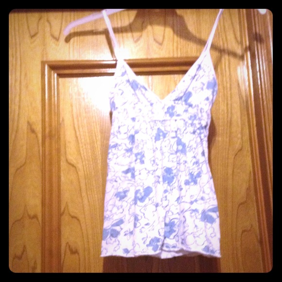 Blue floral Abercrombie top