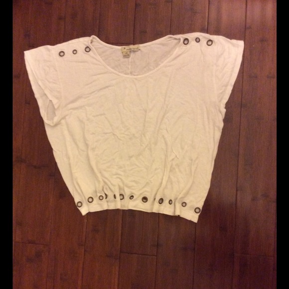 Forever 21 Cropped Ring Tee in White