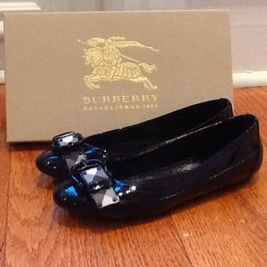 Burberry black flats