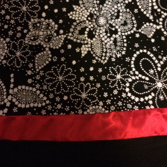 ✨Red and Black Dress✨ - Picture 3 of 4