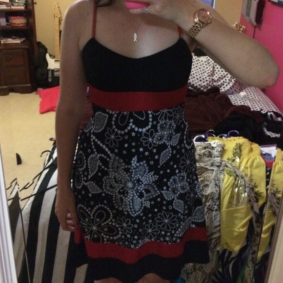 ✨Red and Black Dress✨ - Picture 4 of 4
