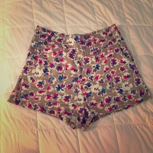 NWOT High waisted floral shorts