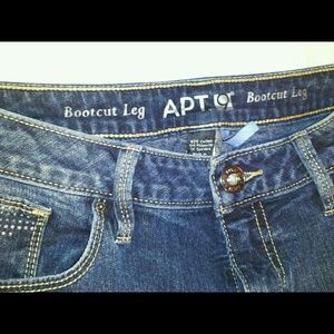 APT 9 BOOTLEG CUT MODERN FIT STUDDED JEANS