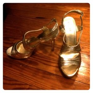 guess gold heels