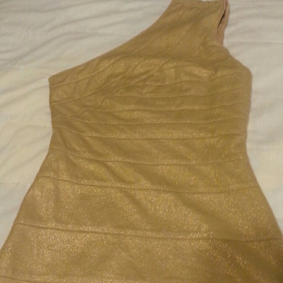 Express metallic gold bandage dress - Picture 2 of 4