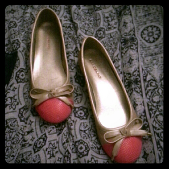 Bandolino ballet flats