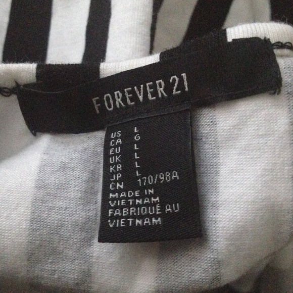 ▫️▪️Striped Black & White Bodysuit▪️▫️ - Picture 3 of 3