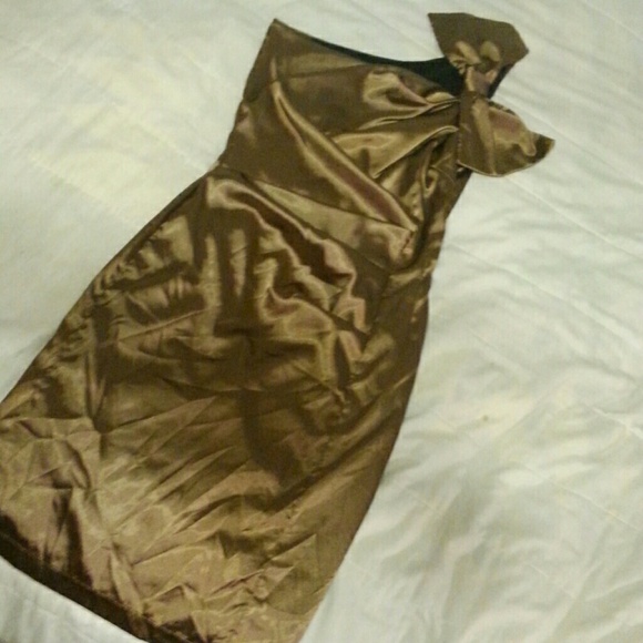 Gold one shoulder dress - Picture 2 of 2