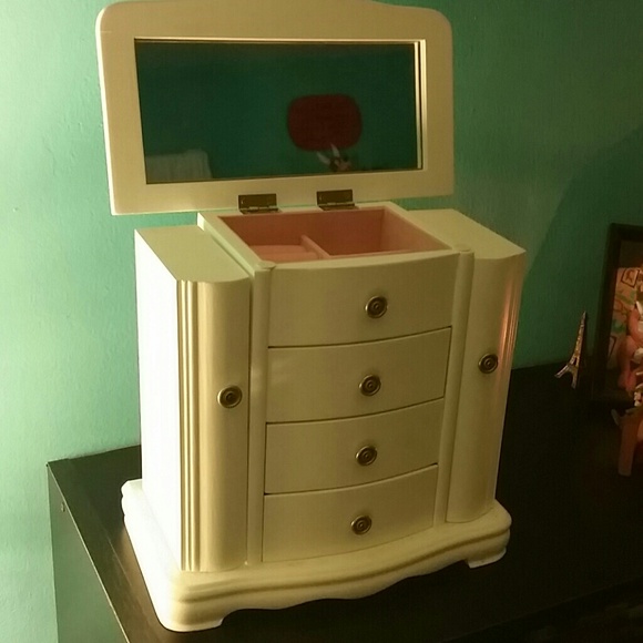 ON SALE! WILL BUNDLE! Jewelry Box