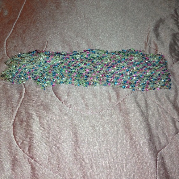 BRAND NEW beautiful scarf