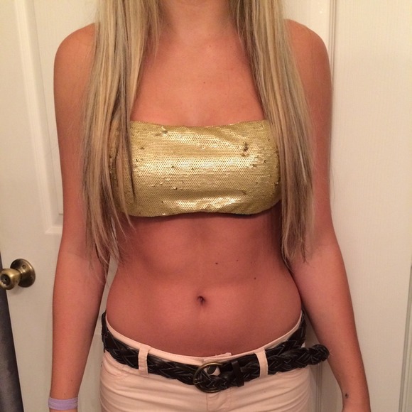 Gold sequin bikini top😍