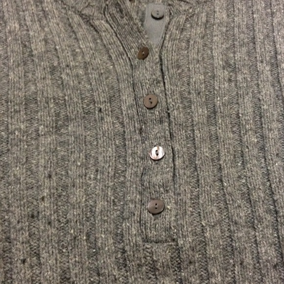 sweater - Picture 2 of 2