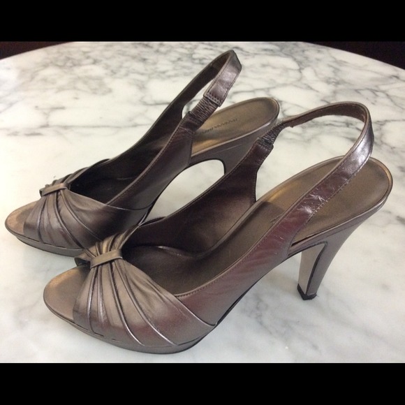 Banana Republic "Alexis" sz 10 Platform Heels - Picture 2 of 4