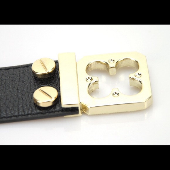 ❌SOLD ❌Turn Lock Rivet Cuff Bangle - Picture 3 of 4