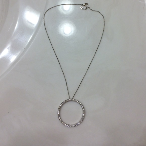 ✨Circle Pendant Necklace NWOT✨ - Picture 2 of 2