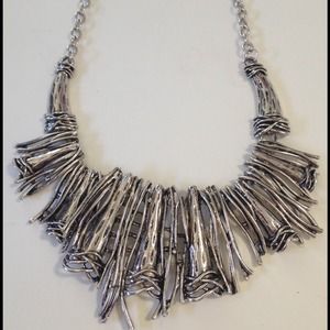 Statement necklace