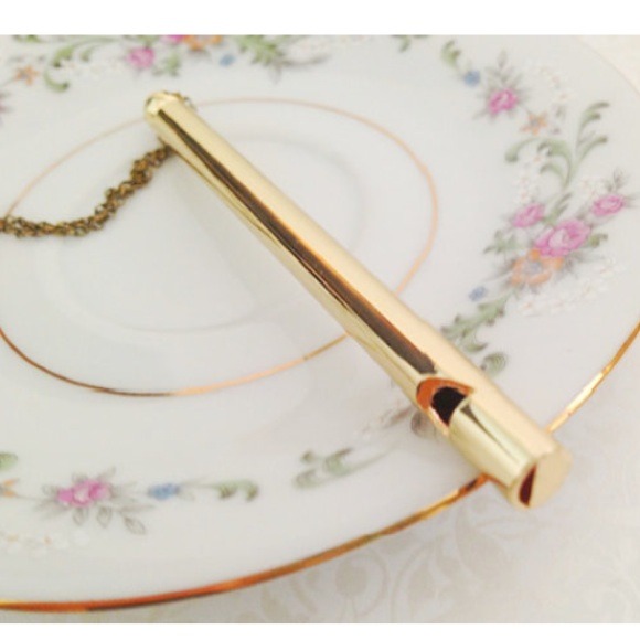 Jewelry - Vintage Style Working Whistle Necklace