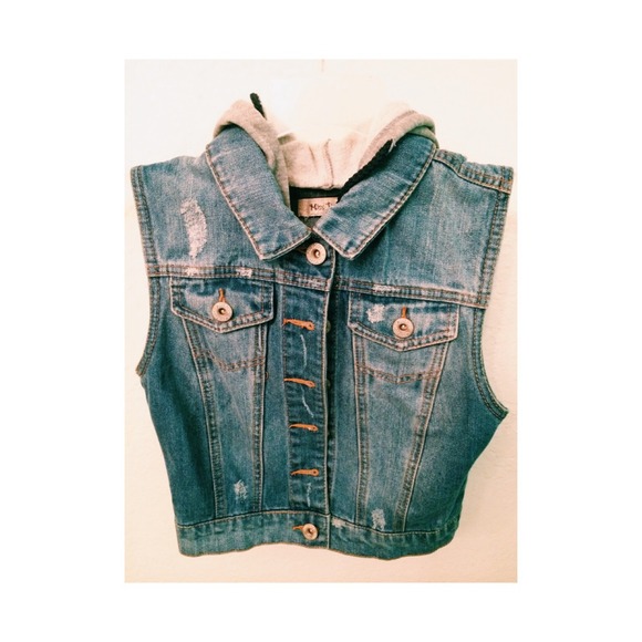 🚫SOLD🚫Hooded jean vest
