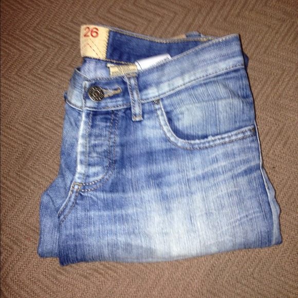 Kosiuko Argentinian Jeans - Picture 3 of 3