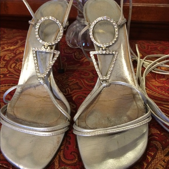 STUART WEITZMAN Silver SWAROVSKI CRYSTAL heels - Picture 2 of 3