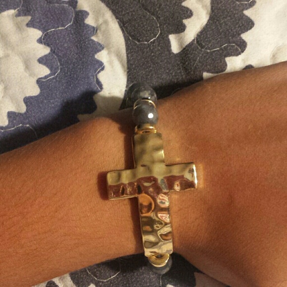 Beaded cross bracelet NWT
