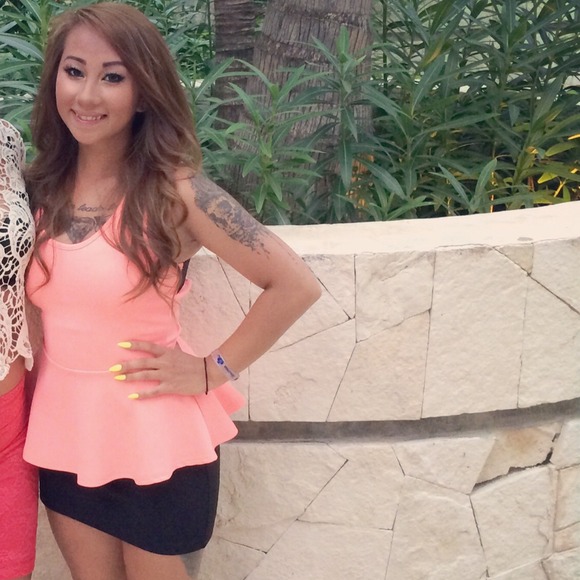 Nihla's closet :D - Picture 3 of 4