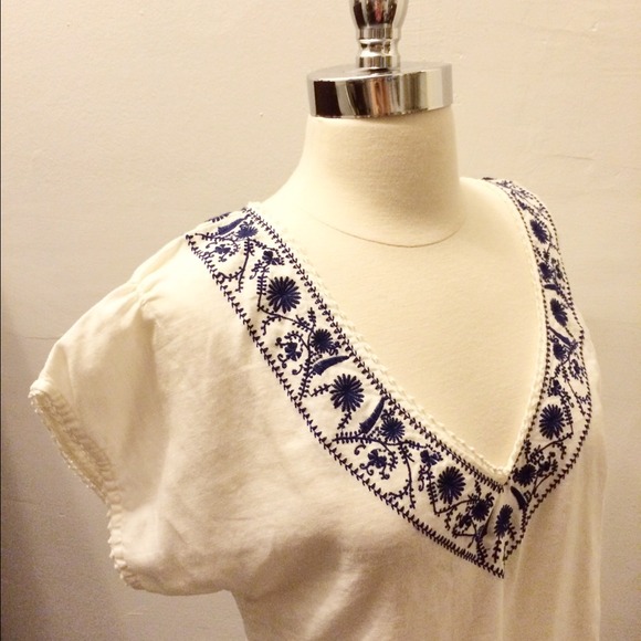 BUNDLED! 💜 zara // embroidered tunic dress - Picture 2 of 3