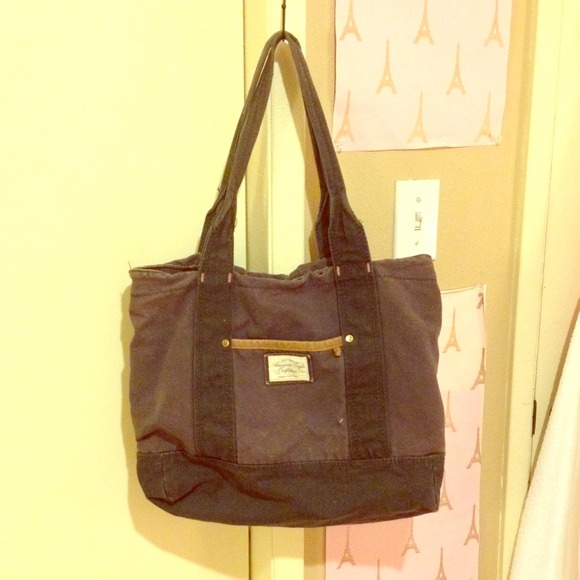 American Eagle tote bag