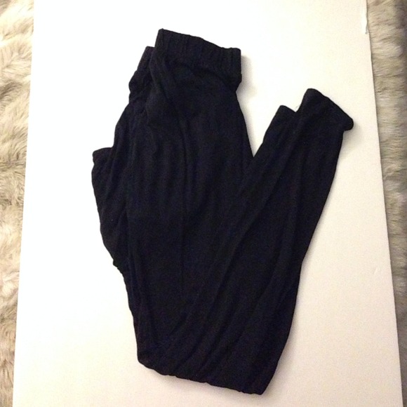 SOLD Forever 21 black basic harem pants