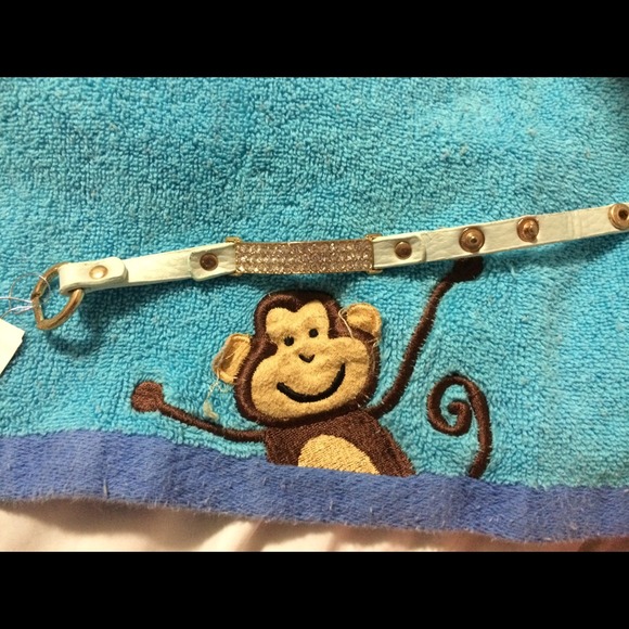 BNWT Rhinestone pleather snap bracelet by Buckle